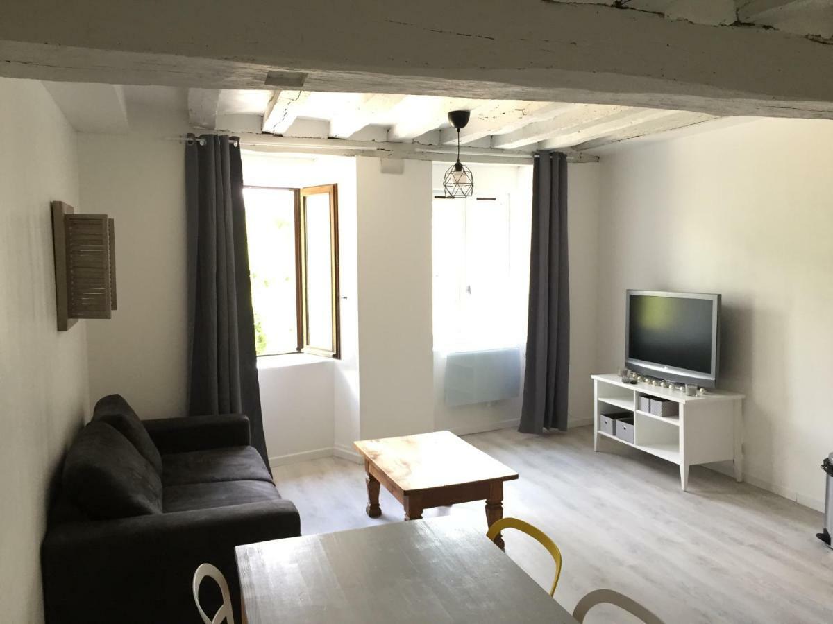 Appartement Au Coeur De La Cite Medievale Provins Exterior foto